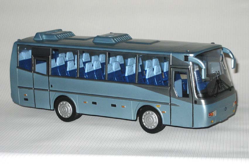ПАЗ-4230 («Аврора») из журнальной серии «Наши автобусы». Первый взгляд